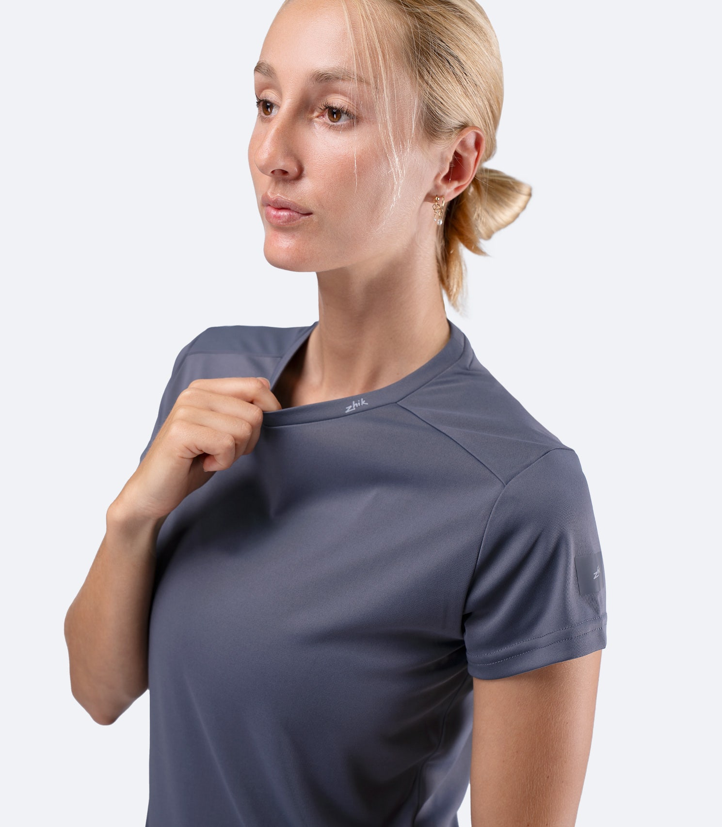 Closeup of crew collar on Zhik Women's UVActive short sleeve tech tee in Slate