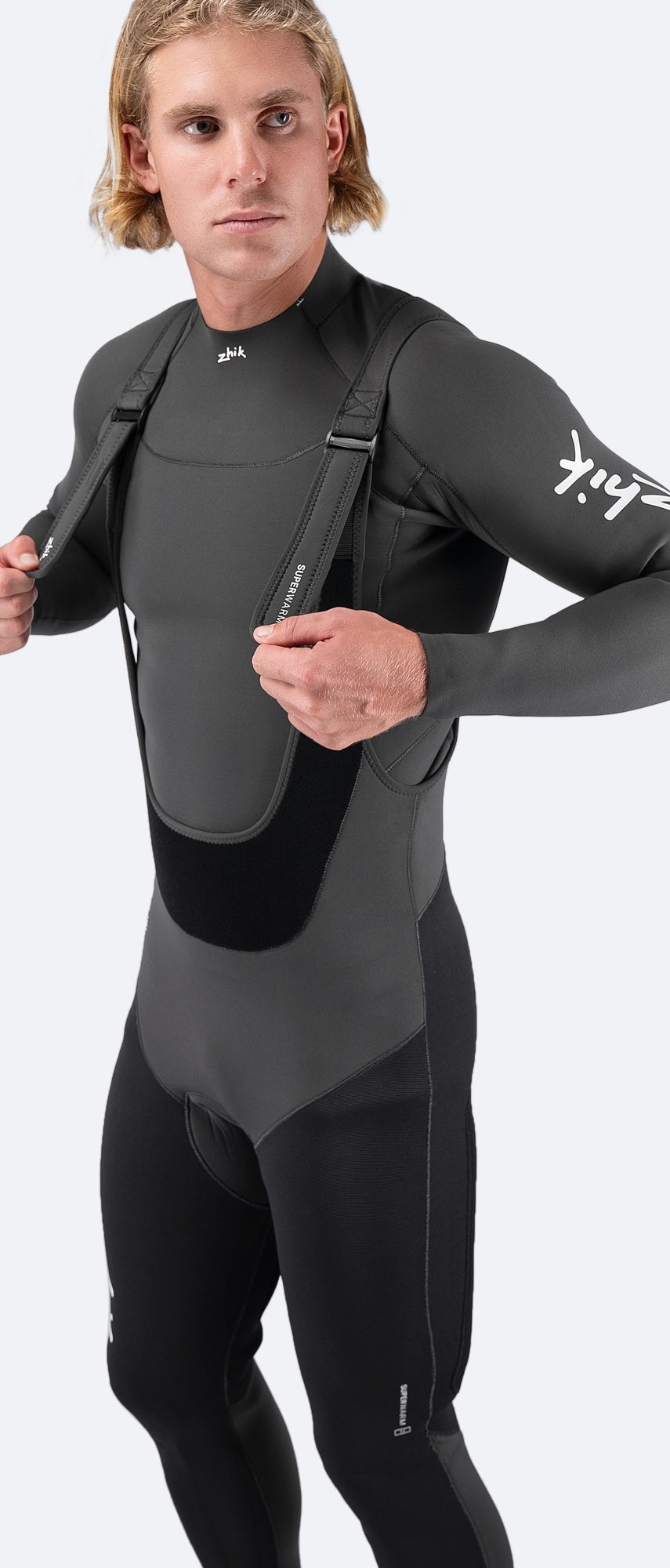 Velcro® chest panel on Zhik Men's Superwarm™ Hiker for a universal fit and added comfort during intense sailing sessions