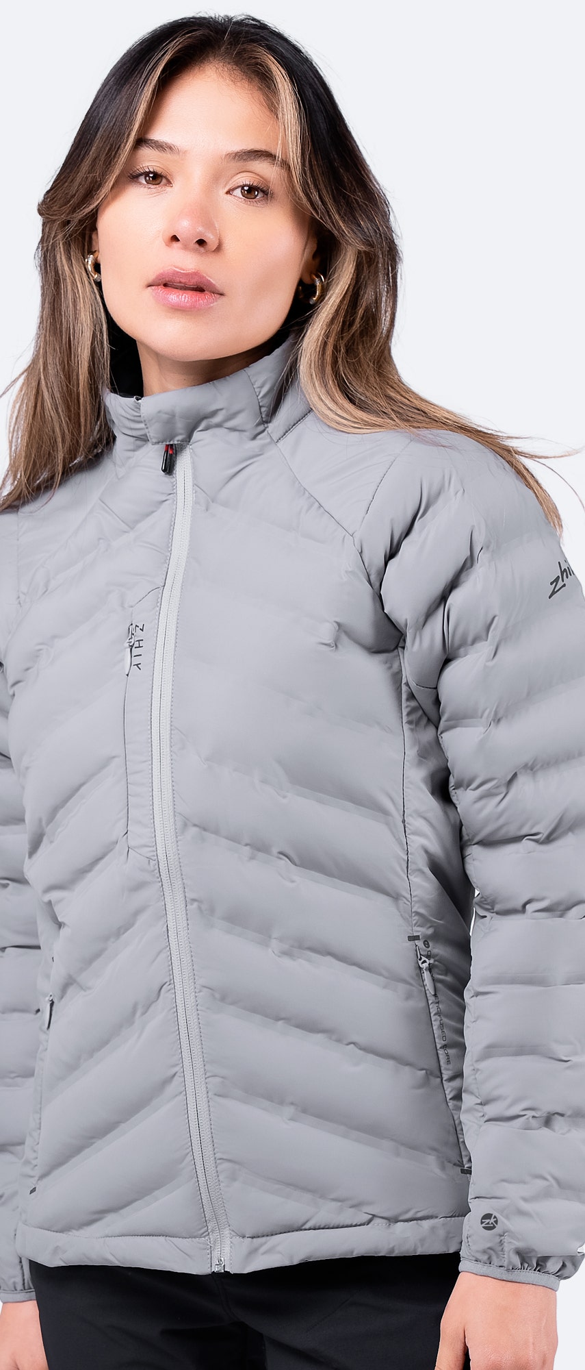 Close-up of Platinum Cell™ Insulated Jacket’s soft fleece collar, reinforced cuffs, and technical shoulder seams.