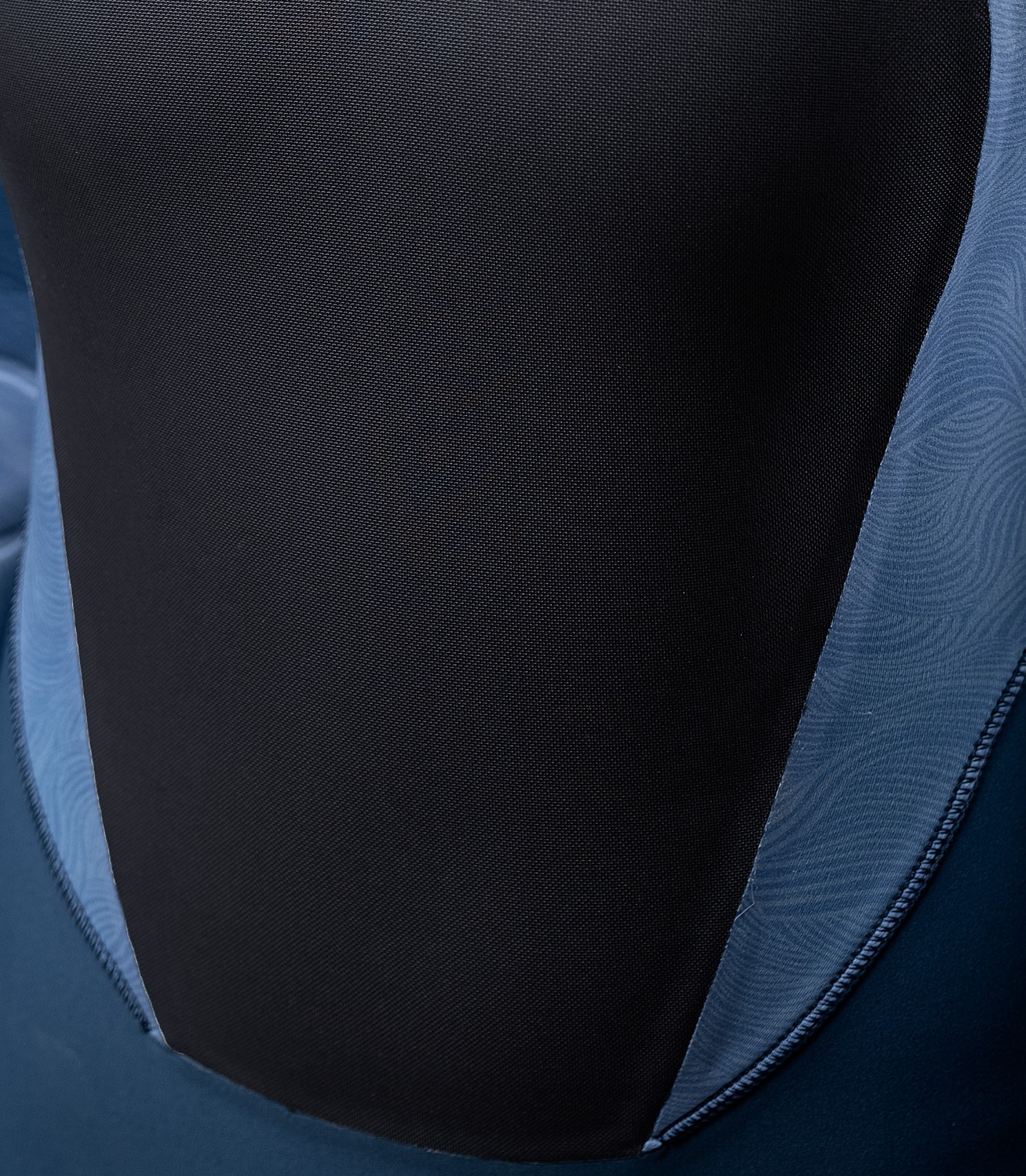 Close-up of fabric and stitching on Women's Ola 3/2mm Steamer in blue – durable, water-resistant neoprene with precision-sealed seams.