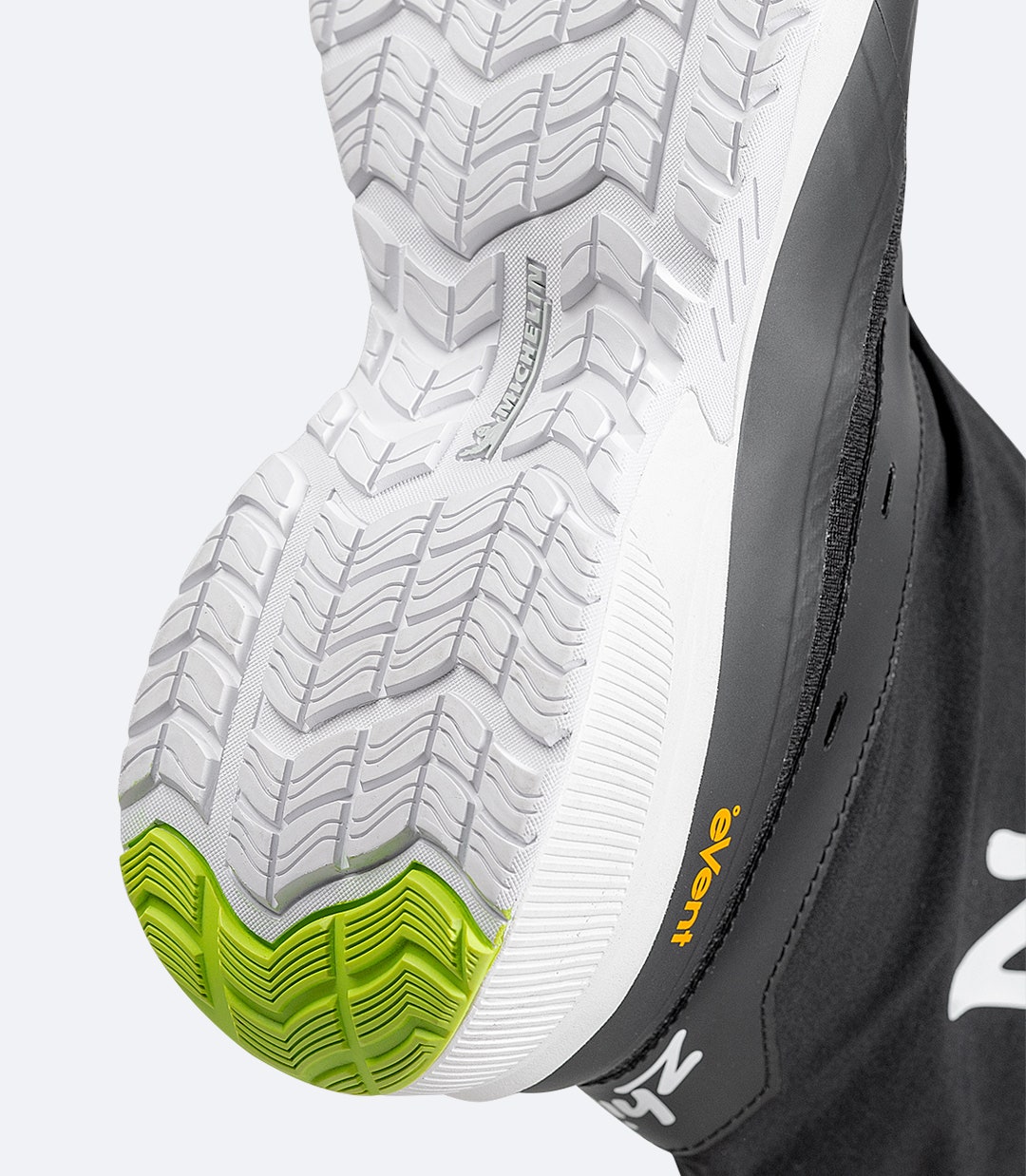 Zhik Seaboot 700 sole – Michelin® multi-compound rubber tread for superior grip and traction in all marine conditions.